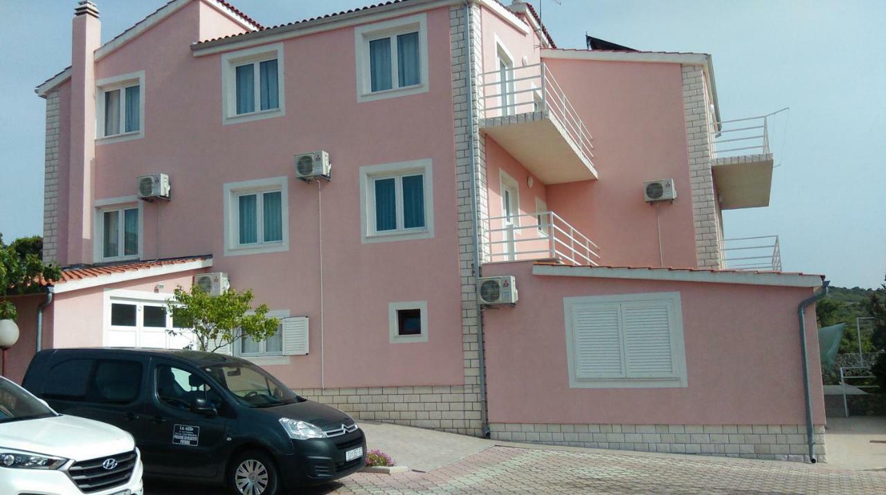 Apartments Marija Primosten Exterior photo